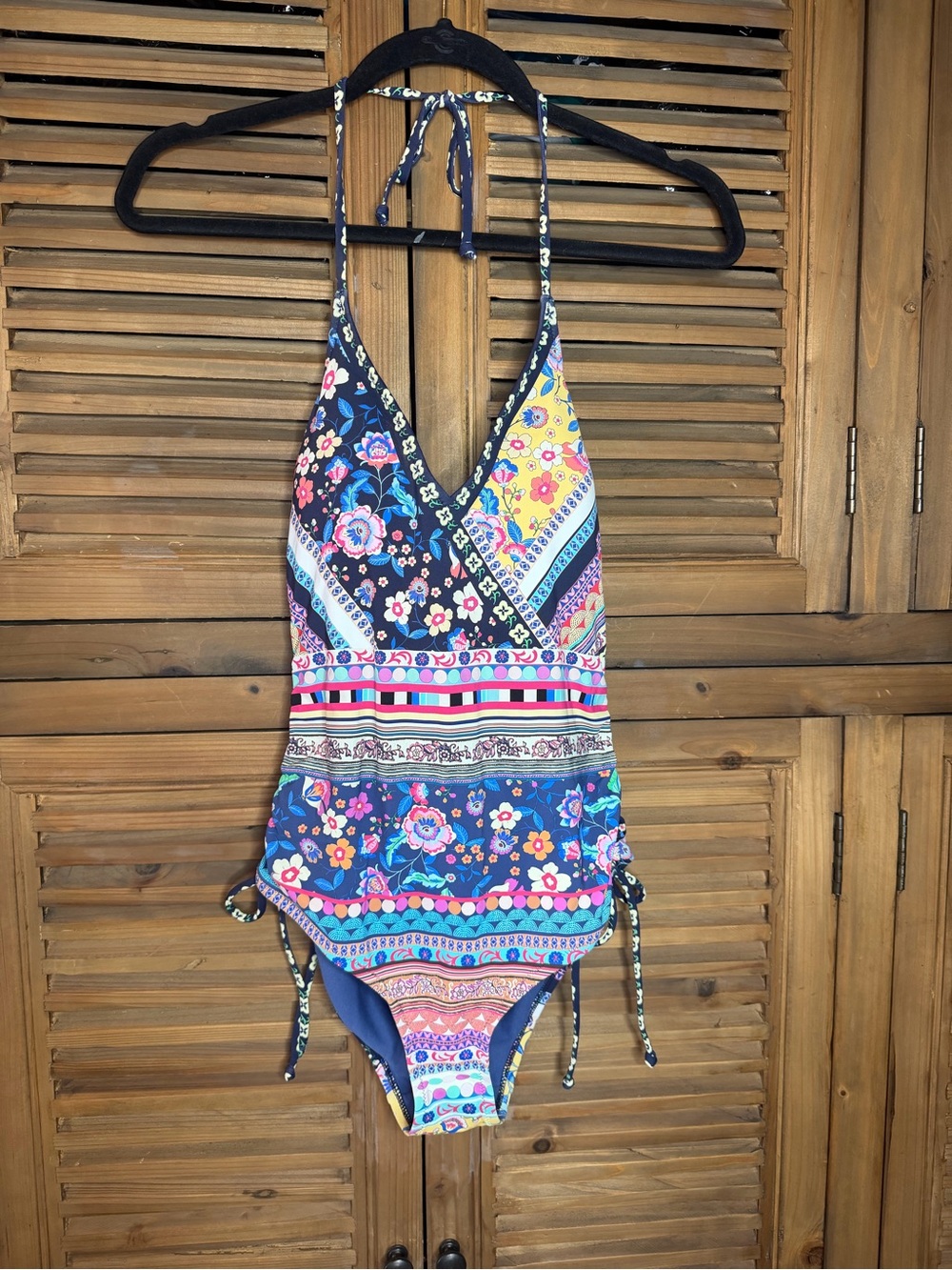 Johnny Was Alaina Navy Floral NWT One Piece Swimsuit Luxury Resortwear sz-small